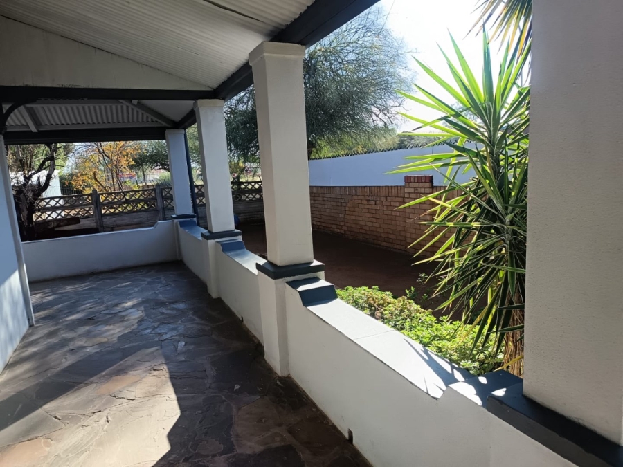 4 Bedroom Property for Sale in Kimberley North Northern Cape